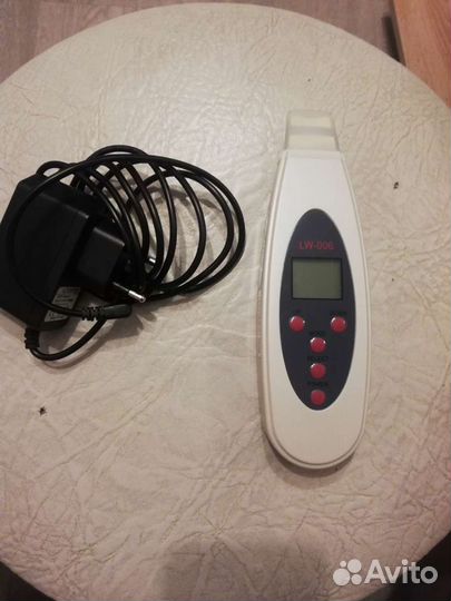 Аппарат для ультразвуковой чистки лица