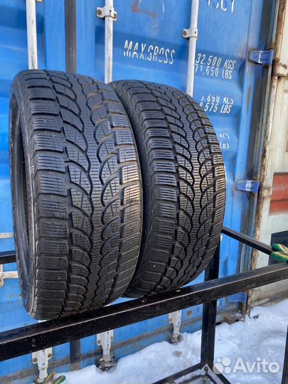 Bridgestone Blizzak LM-32 205/50 R17