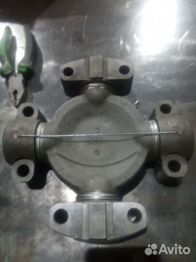 Крестовина для Caterpillar 980, 826, 825