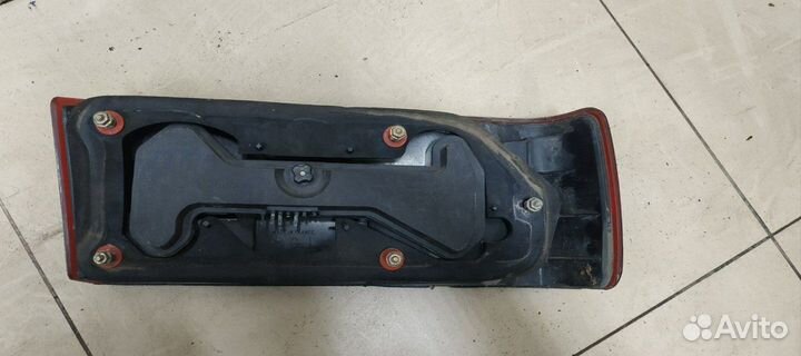 Фонарь задний левый Volvo 740