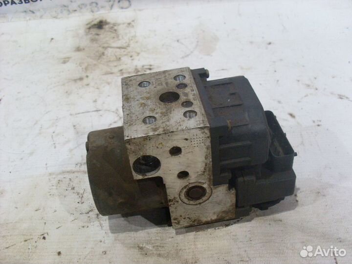 Блок ABS Nissan Primera P11