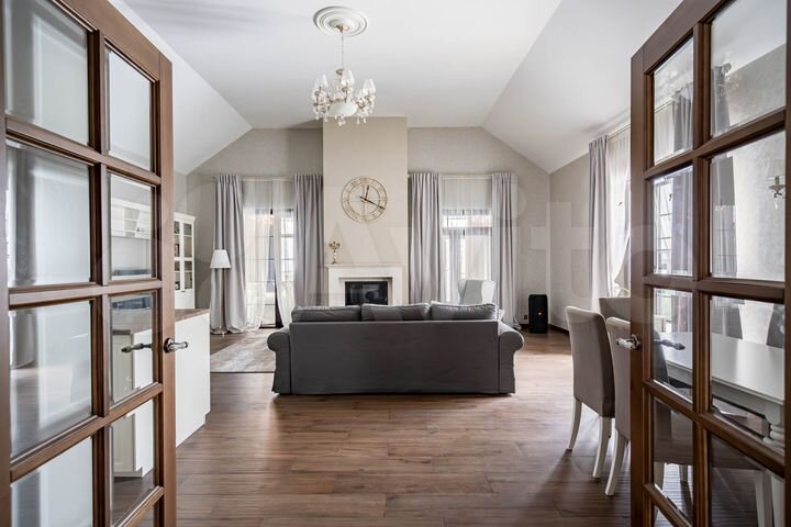 Дом 252 м² на участке 19 сот.