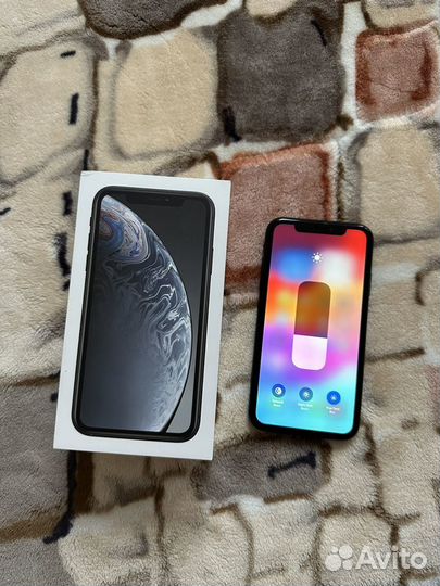 iPhone Xr, 64 ГБ