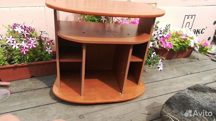 Тумба под телевизор