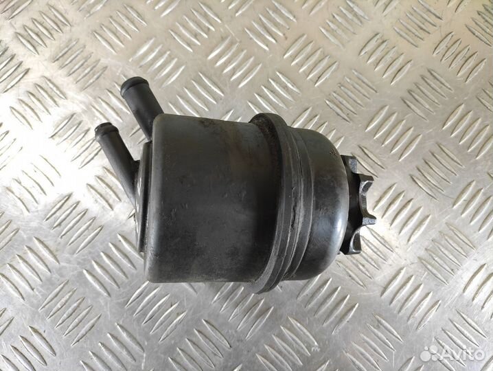 Бачок гидроусилителя Opel Omega B