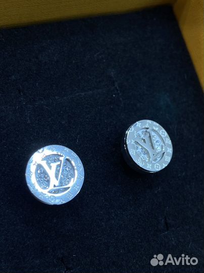Серьги пусеты Louis Vuitton lux l