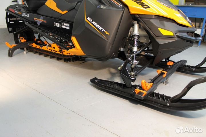 Крепления для фиксации снегохода (зад) Superclamp