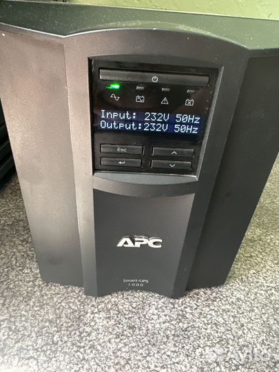 Ибп APC SMART UPS 1000