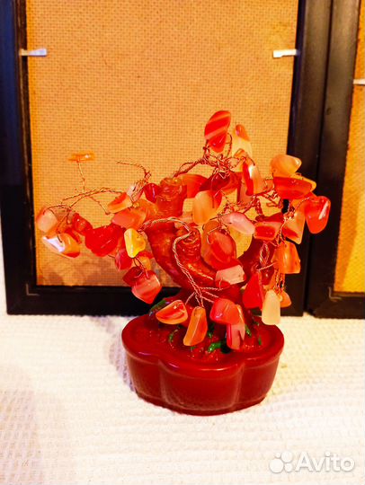 Дерево из янтаря