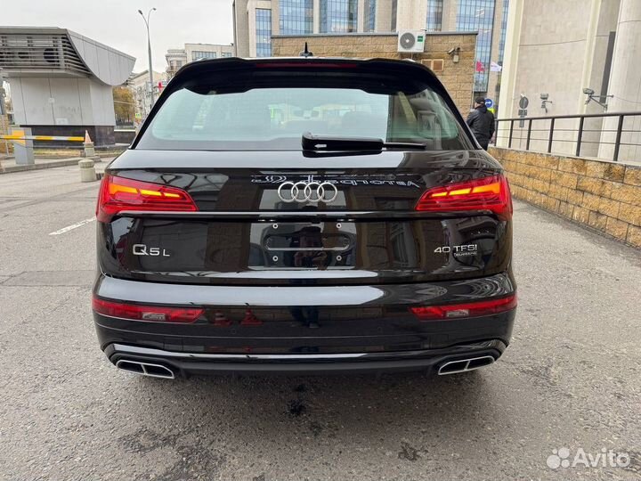 Audi Q5 2.0 AMT, 2024, 3 721 км