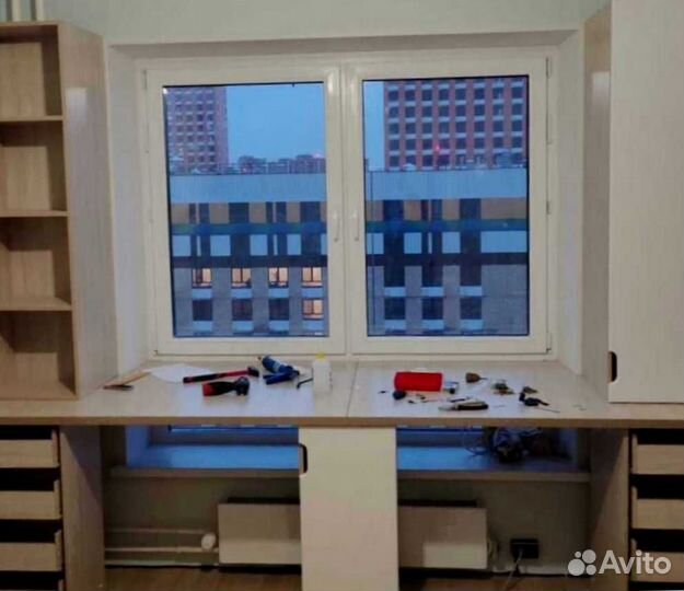 Рабочая зона у окна