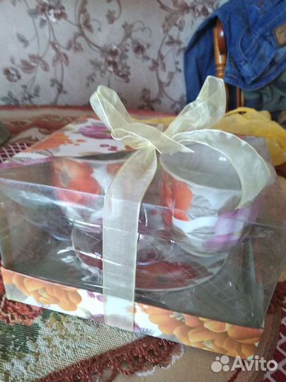 Новый подарочный фарфоровый набор и вазочки