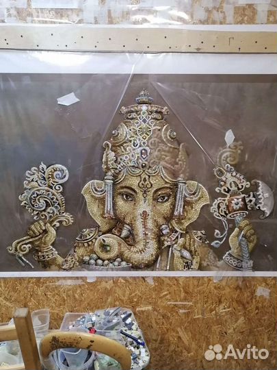 Художник по мозаике