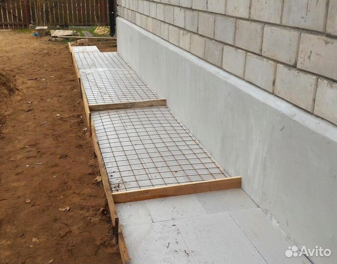 Фундамент венцы отмостка