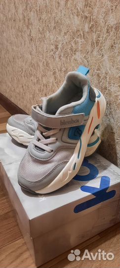 Детские кроссовки 29 размер