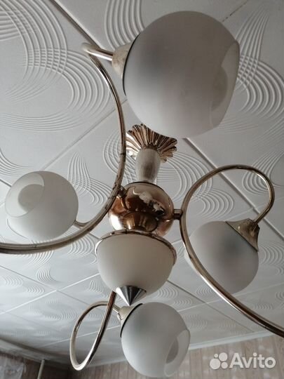 Люстра потолочная и торшер