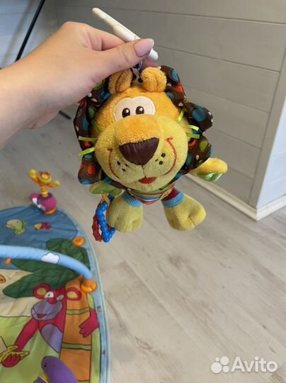 Развивающий коврик tiny love