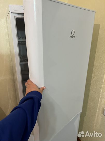 Холодильник отличный индезит