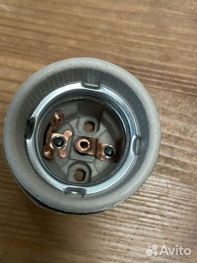 Патрон керамический Е27 250В новый