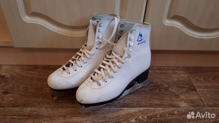 Коньки детские