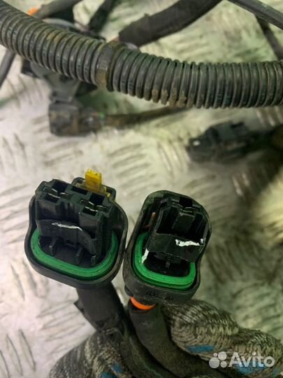 Проводка подкапотная Renault Fluence седан 1.6