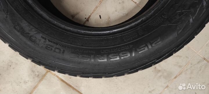 Nokian Tyres Hakkapeliitta CR3 215/65 R16C 107R