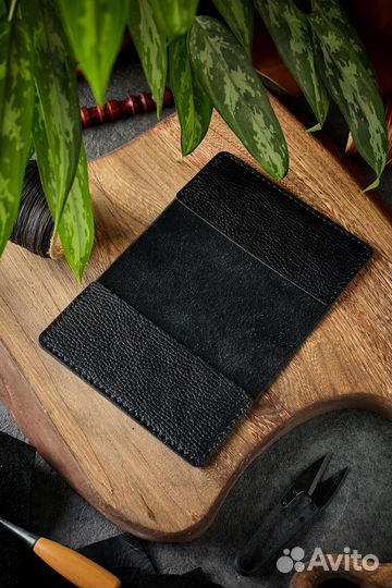Обложка на паспорт из кожи черная