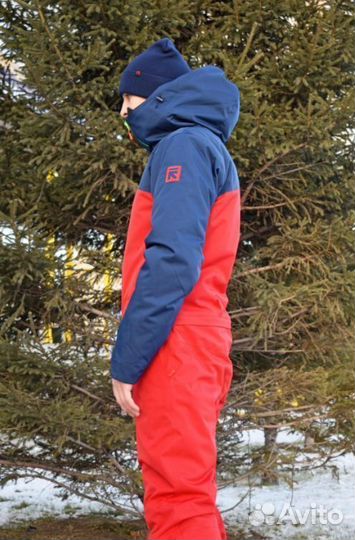 Комбинезон горнолыжный