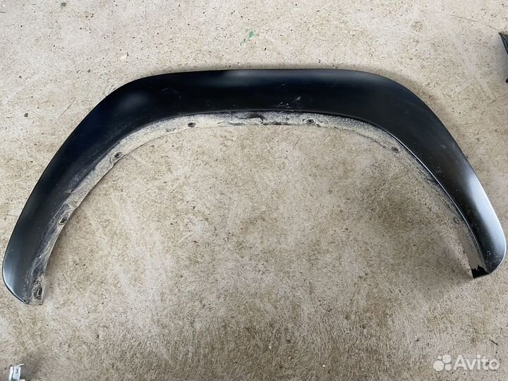 Расширитель арки правый задний Тойота Хайлюкс 8
