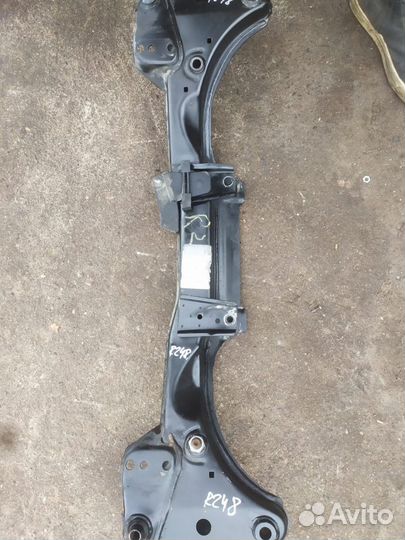 Балка переднего моста BMW E46 E85 31111096902