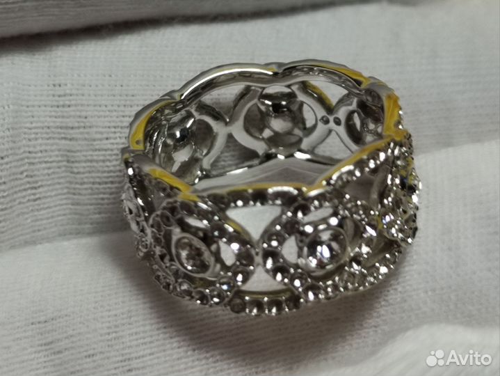 Swarovski кольцо