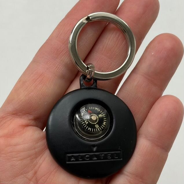 Винтажный брелок Alcatel