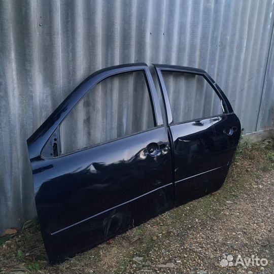 Двери на LADA калину