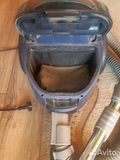 Пылесос вакуумный LG
