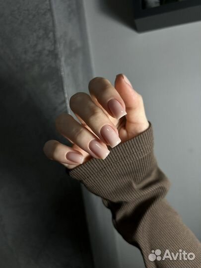 Мастер маникюра и педикюра