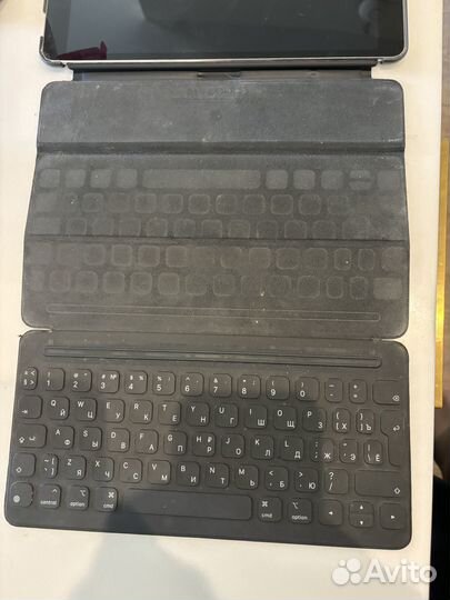 Apple SMART keyboard