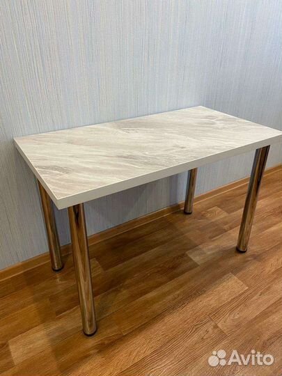 Столы новые разные