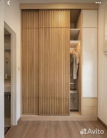 Шкаф купе с реечными перегородками