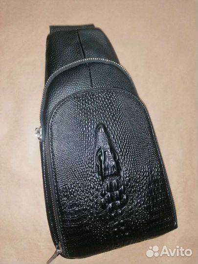 Мужская нагрудная сумка (натуральная кожа)