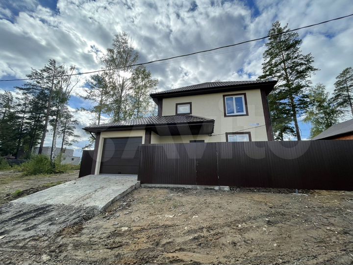 Дом 165 м² на участке 5 сот.