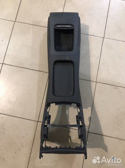 Подлокотник задний Bmw 3 E92