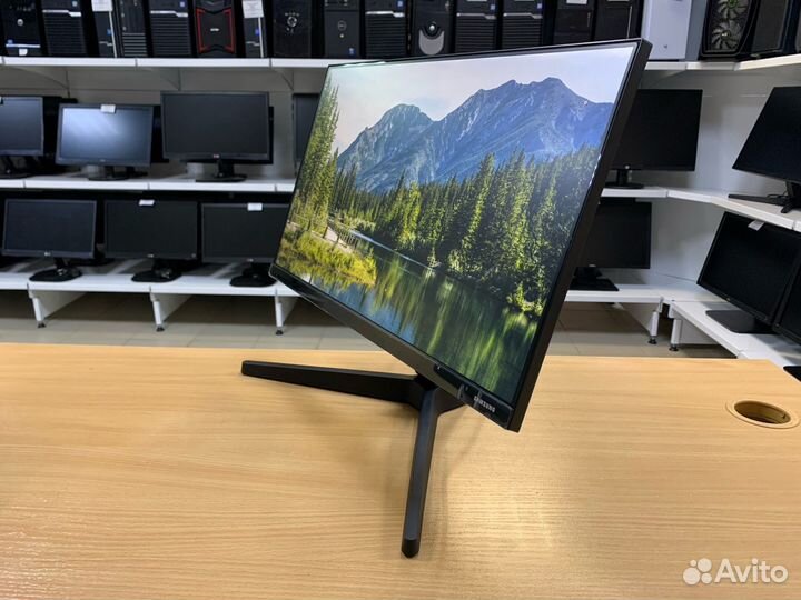 Новый монитор 22