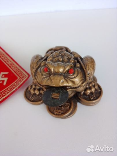Китайская денежная лягушка