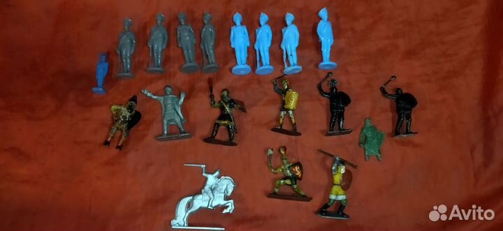 Солдатики СССР, Крестоносцы,Индейцы