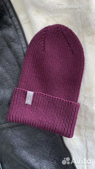 Женская шапка