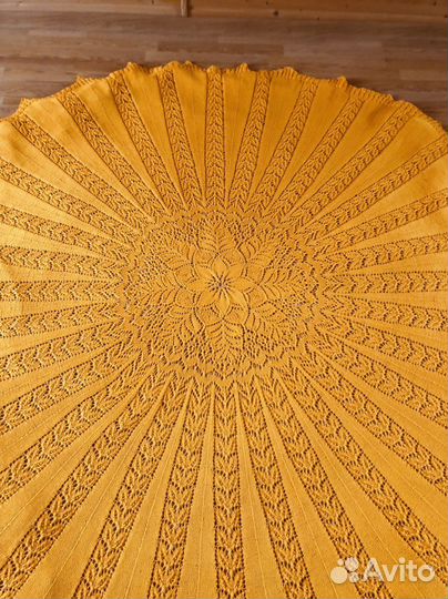 Скатерть круглая вязаная