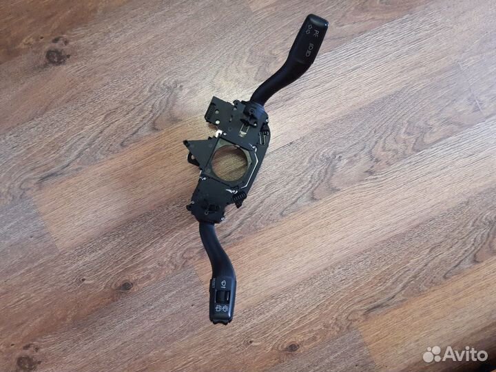 Подрулевой переключатель Audi Q7 4l