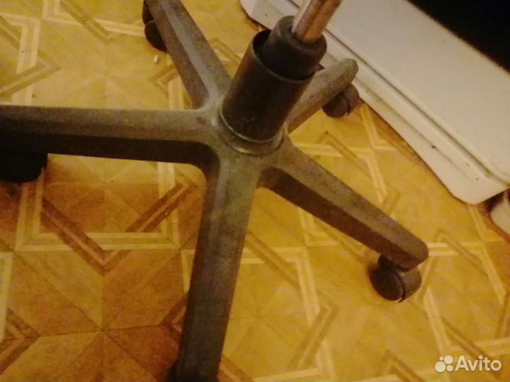 Компьютерное кресло