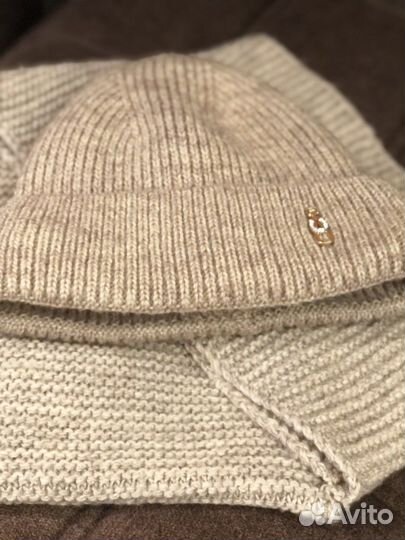 Женская шапка на флисе, шарф (снуд)