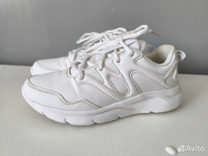 Кроссовки женские Demix 36 размер